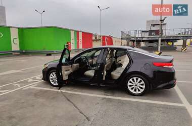 Седан Kia Optima 2017 в 