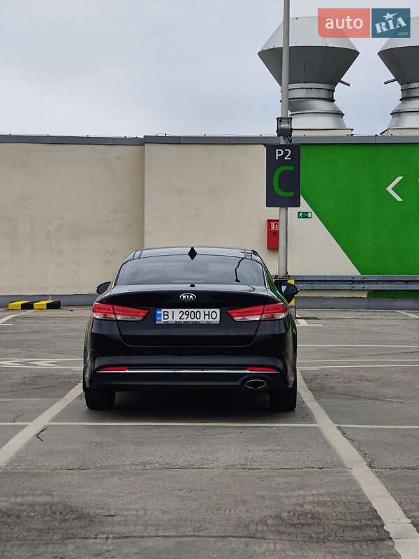 Седан Kia Optima 2017 в Львове