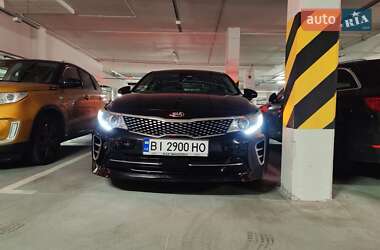 Седан Kia Optima 2017 в 