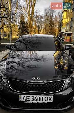 Седан Kia Optima 2015 в Кривом Роге