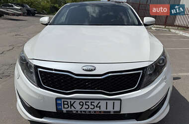 Седан Kia Optima 2012 в 