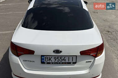 Седан Kia Optima 2012 в 