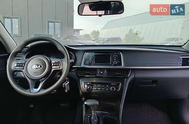 Седан Kia Optima 2017 в 