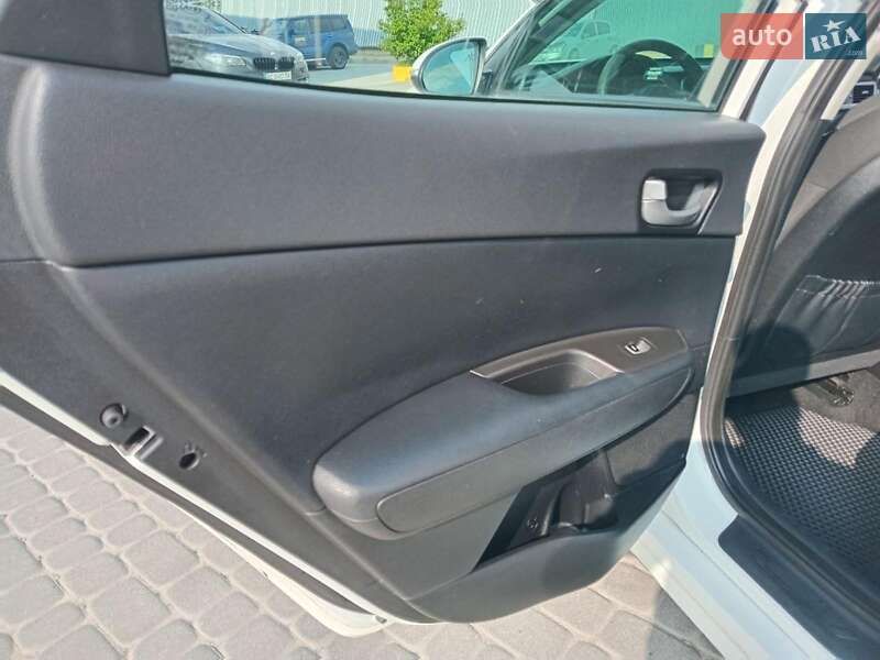 Седан Kia Optima 2017 в Львове