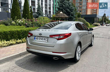 Седан Kia Optima 2012 в 