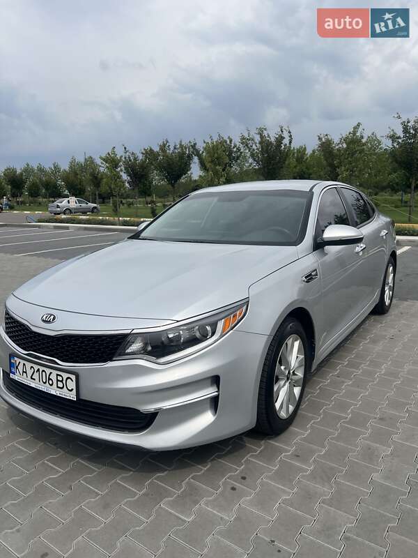 Седан Kia Optima 2018 в 