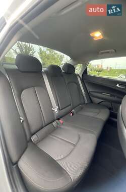 Седан Kia Optima 2018 в 