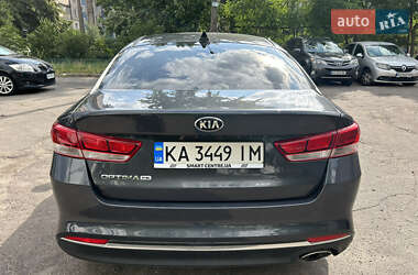 Седан Kia Optima 2017 в Киеве