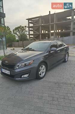 Седан Kia Optima 2015 в 