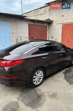 Седан Kia Optima 2014 в 