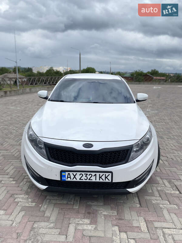 Седан Kia Optima 2011 в Харькове