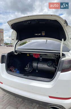 Седан Kia Optima 2011 в 
