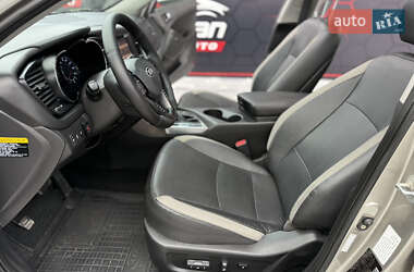 Седан Kia Optima 2013 в 