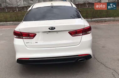 Седан Kia Optima 2016 в Запорожье
