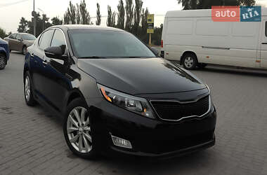 Седан Kia Optima 2015 в Запорожье