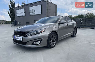 Седан Kia Optima 2015 в Киеве