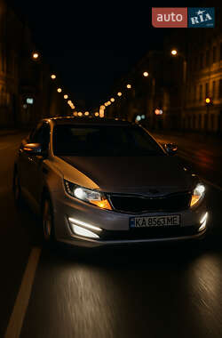 Седан Kia Optima 2011 в Киеве