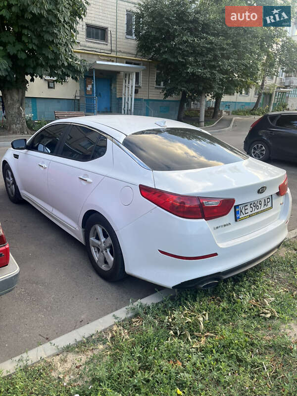 Седан Kia Optima 2015 в Покрове