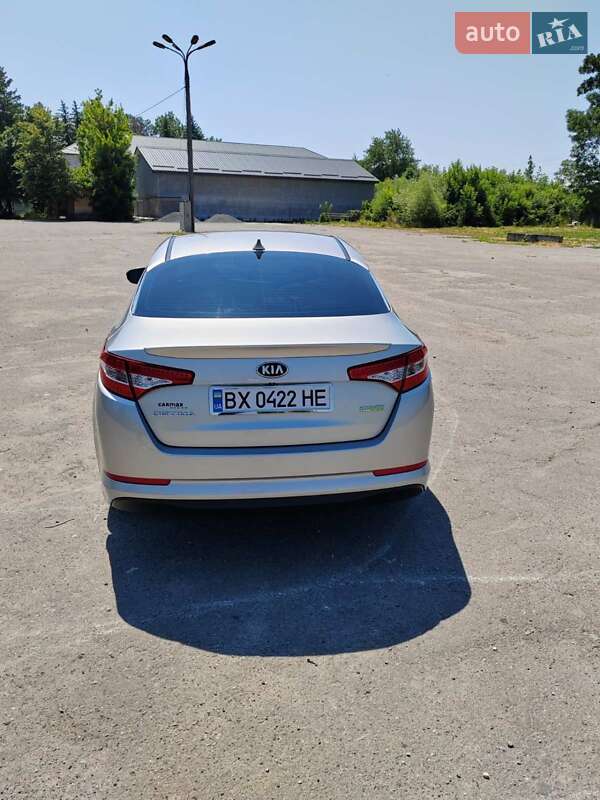 Седан Kia Optima 2012 в Новой Ушице