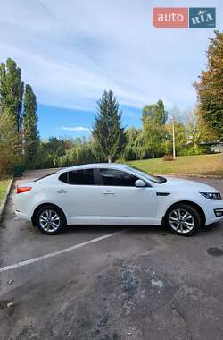 Седан Kia Optima 2011 в 