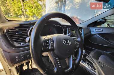 Седан Kia Optima 2011 в 