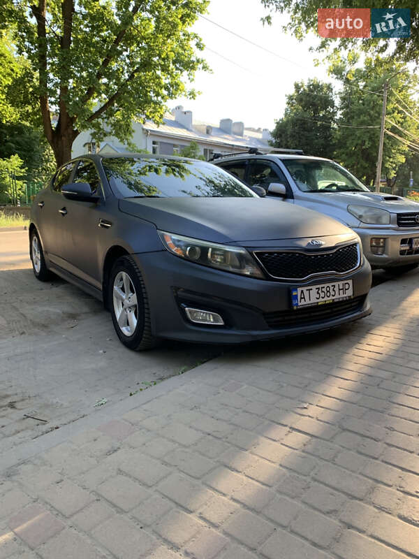 Седан Kia Optima 2015 в Львові