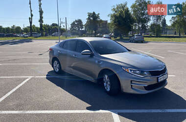 Седан Kia Optima 2017 в 