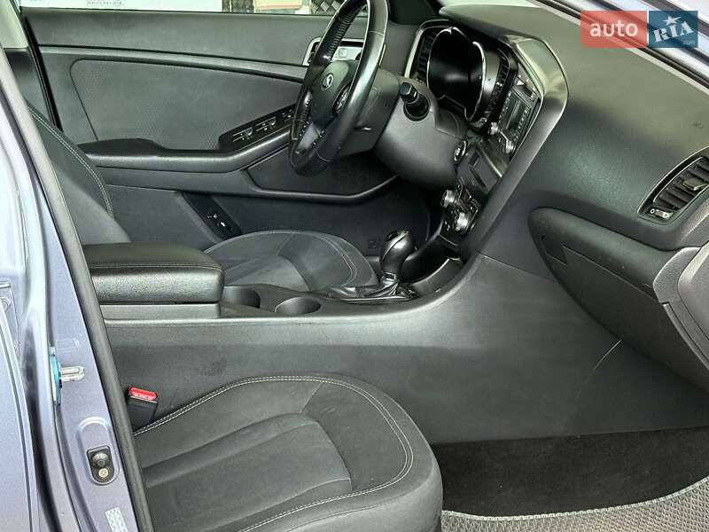 Седан Kia Optima 2012 в Одесі