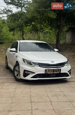 Седан Kia Optima 2019 в 