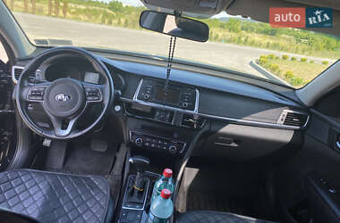Седан Kia Optima 2016 в Золочеве