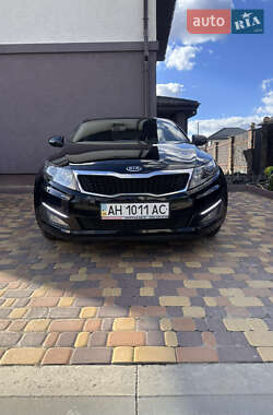 Седан Kia Optima 2012 в Киеве