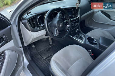 Седан Kia Optima 2013 в 