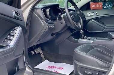 Седан Kia Optima 2012 в 