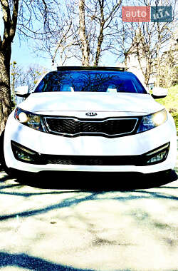 Седан Kia Optima 2012 в Києві