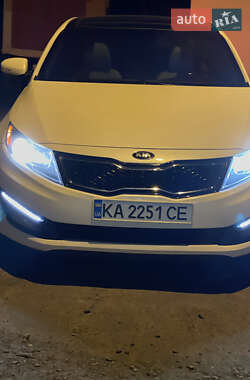 Седан Kia Optima 2012 в 