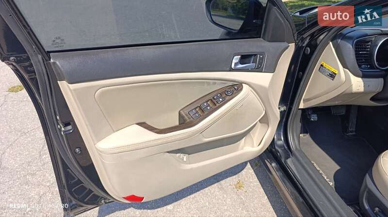 Седан Kia Optima 2014 в Кагарлыке