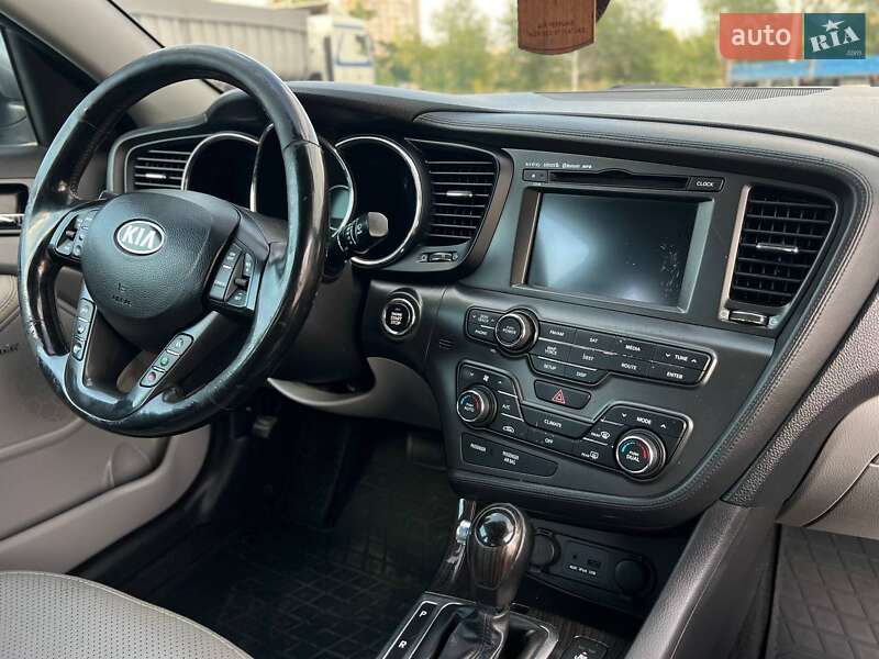 Седан Kia Optima 2012 в Запорожье