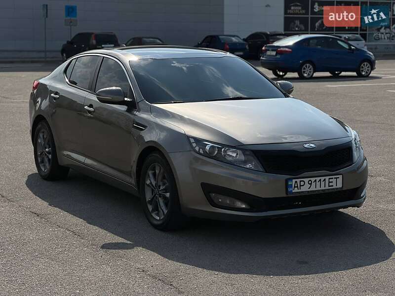 Седан Kia Optima 2012 в Запорожье
