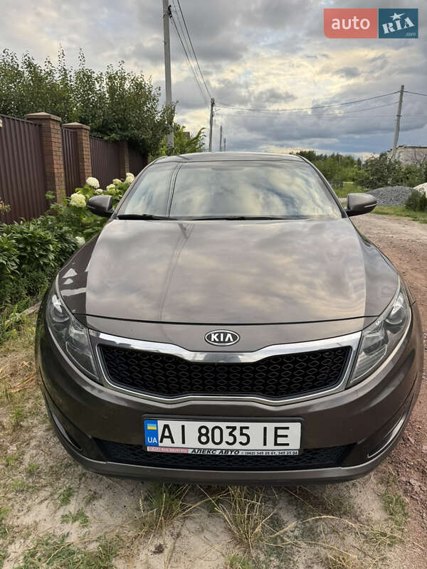 Седан Kia Optima 2012 в Києві