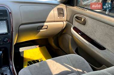 Седан Kia Optima 2003 в 