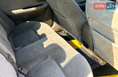 Седан Kia Optima 2003 в 