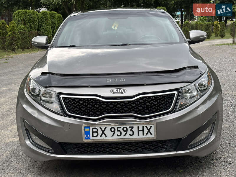 Седан Kia Optima 2012 в Хмельницком