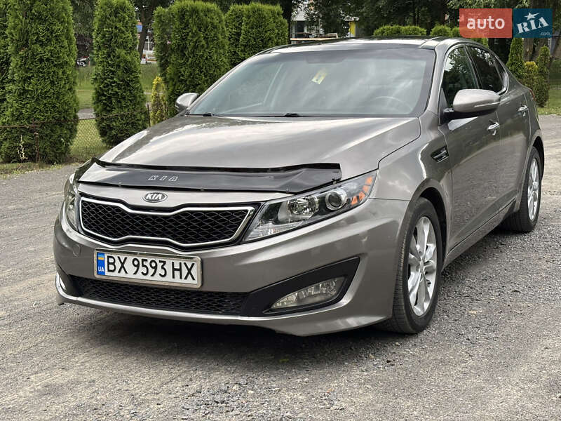Седан Kia Optima 2012 в Хмельницком