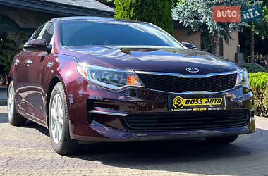 Седан Kia Optima 2015 в Львове