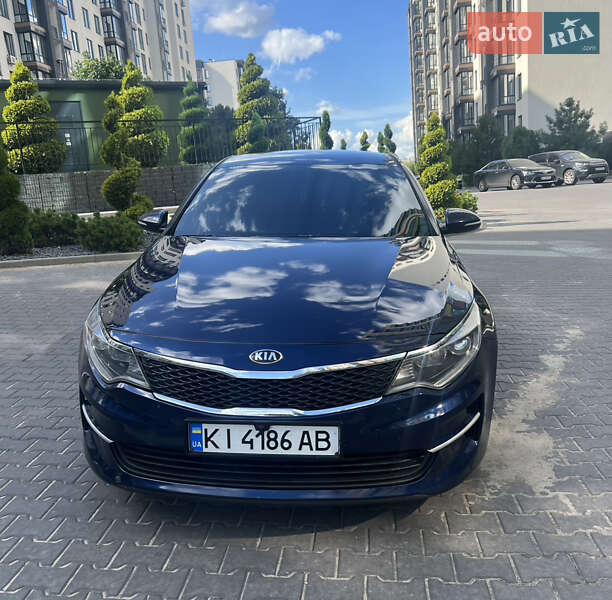 Седан Kia Optima 2017 в Києві