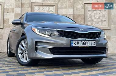 Седан Kia Optima 2017 в 