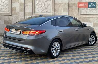 Седан Kia Optima 2017 в 