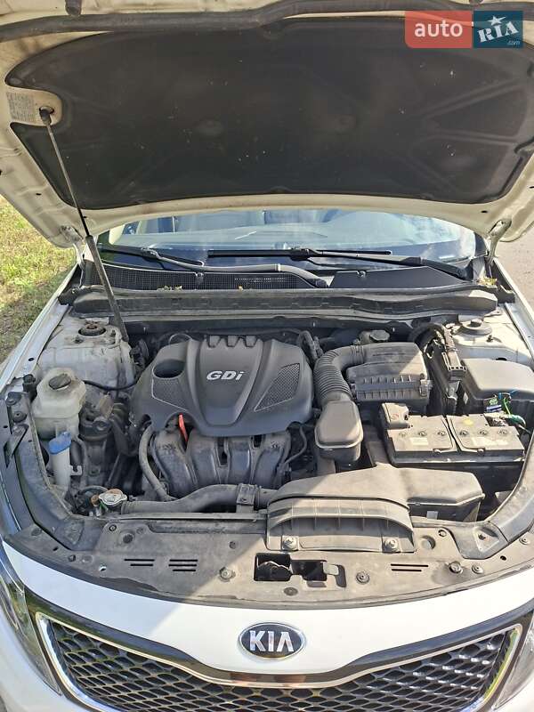 Седан Kia Optima 2014 в Киеве