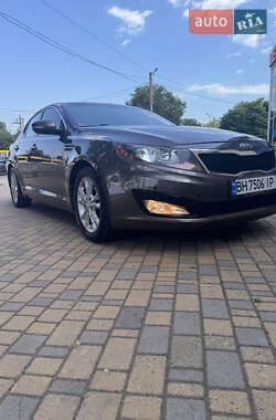 Седан Kia Optima 2012 в Одесі