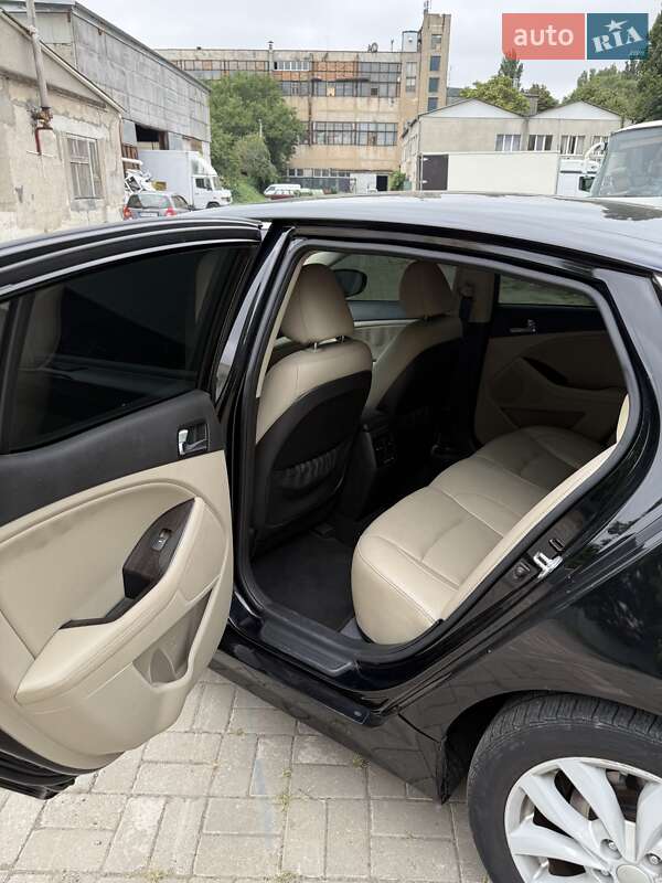Седан Kia Optima 2014 в Одессе